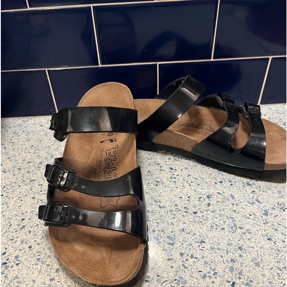 Barely worn patent leather Birki. Has Birkenstock footbed European size 36